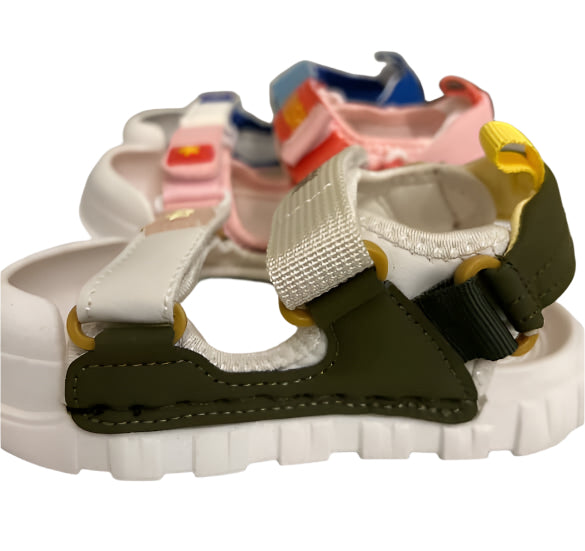 😍 Say hello to our newest colored Sandal