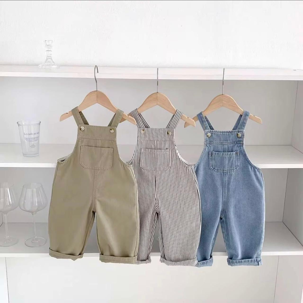 soft jeans overall available in 3 colors from 1 to 7 years